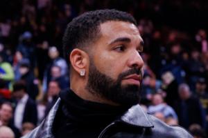 饶舌歌手Drake投注77万美元加拿大击败南非晋级,净赚23.1万美元